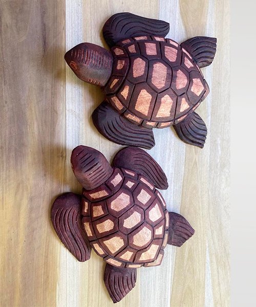 wooden-turtle-statue